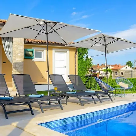 Mathilda By Istrialux 别墅