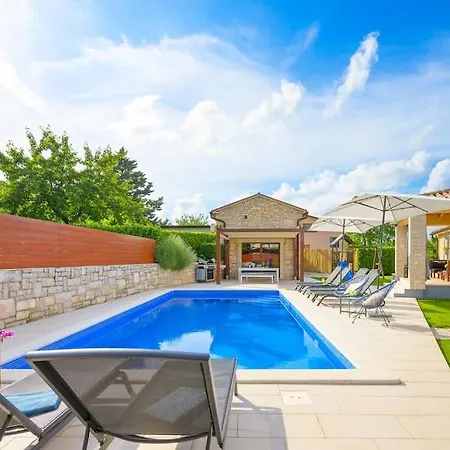 Mathilda By Istrialux