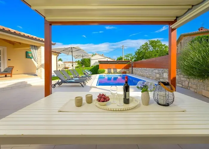 Vila Mathilda By Istrialux *