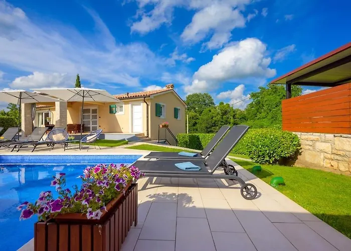 Mathilda By Istrialux * Milotski Breg